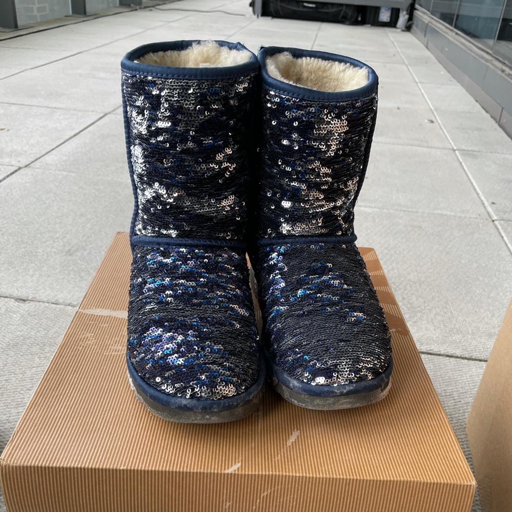 Ugg glitters boots